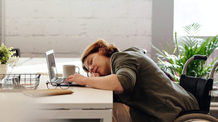 Droga pode aliviar sonolência diurna em quem tem apneia do sono, diz estudo