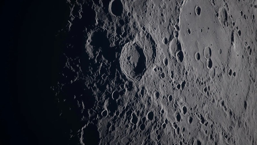 Reservas de água na Lua podem ser insuficientes para sustentar assentamentos humanos de grande porte