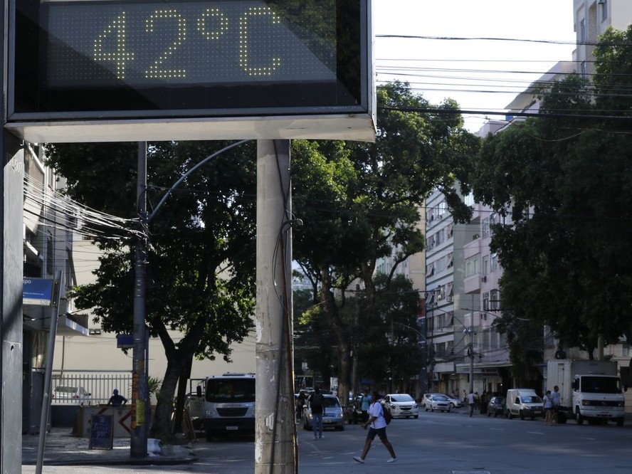 Termômetro de rua na Tijuca, no Rio de Janeiro, em março de 2022