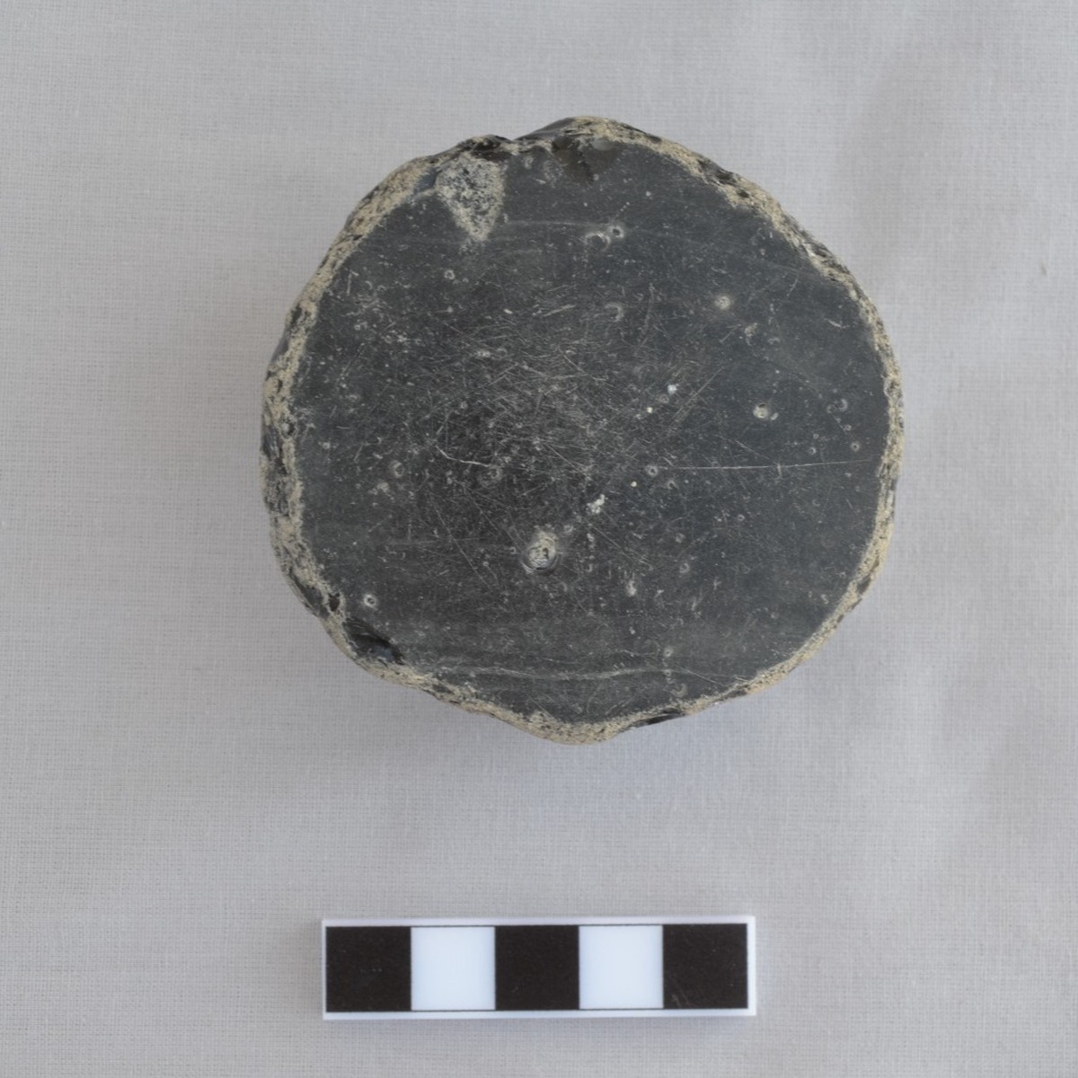 Raro espelho de obsidiana de 8.500 anos é descoberto na Turquia