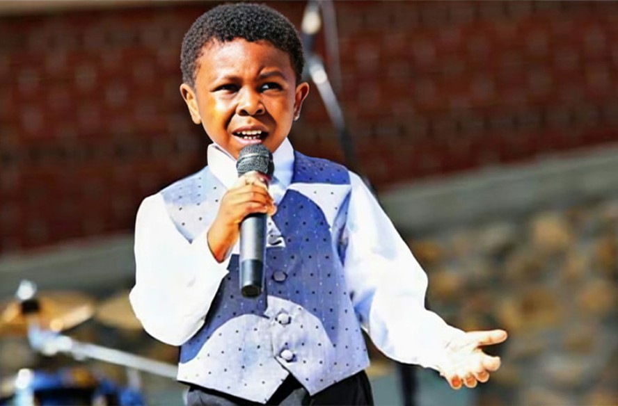 Mestre Caleb é o palestrante motivacional mais jovem do mundo aos 11 anos