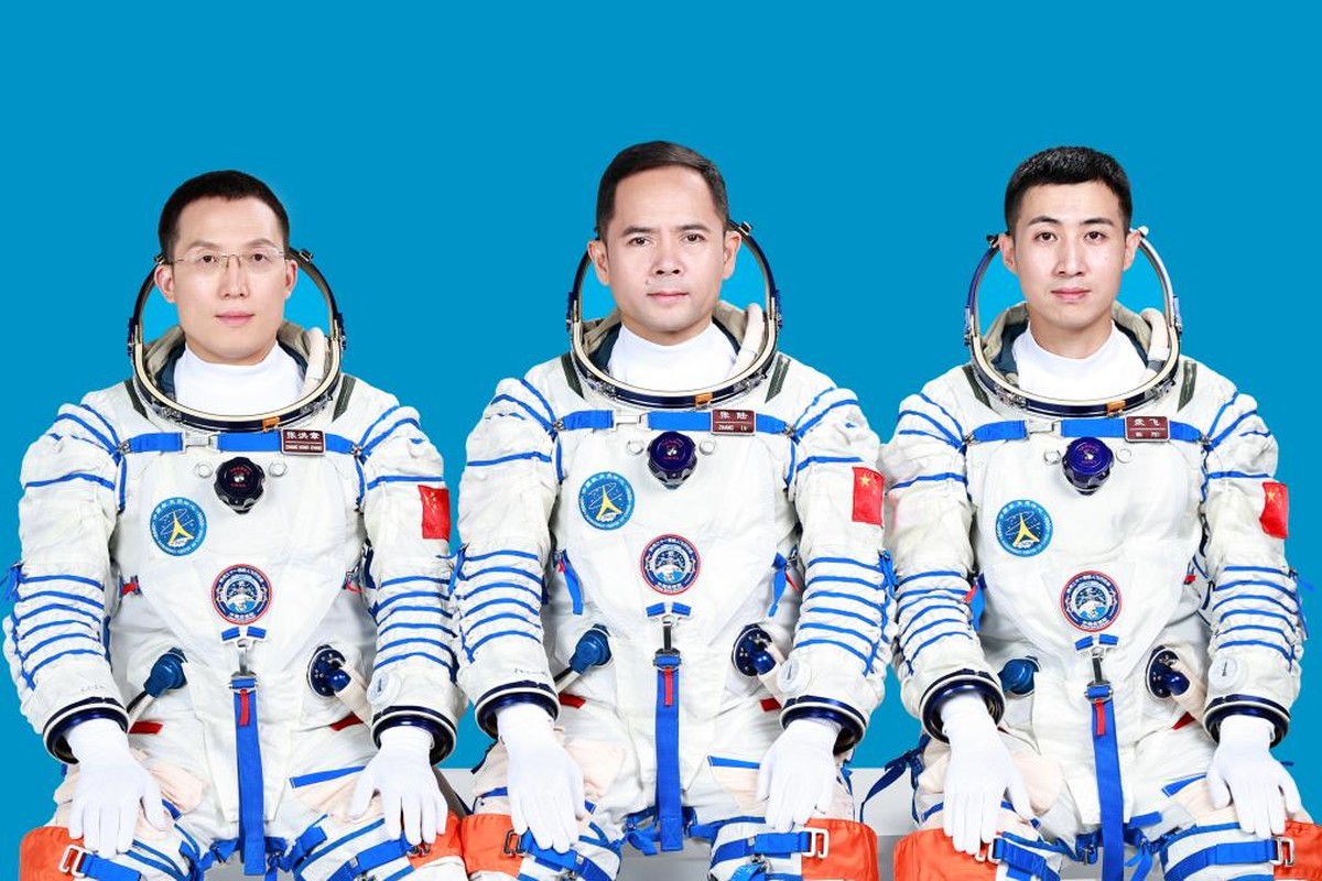 Outros 3 astronautas chineses seguem presos no espaço após retorno de colegas; entenda