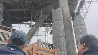 Construção da estrutura interna do galo — Foto: Guinness World Records