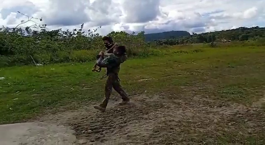 “Os Yanomami continuam morrendo”: emergência completou 1 mês, longe de acabar