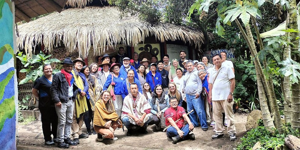 Envolvimento comunitário dos coautores do estudo com a Guardia Indígena Muisca do Altiplano de Bogotá para discutir os resultados da pesquisa e sua apresentação de uma forma que respeite a história, os valores e as tradições locais. — Foto: Universidade de Tübingen