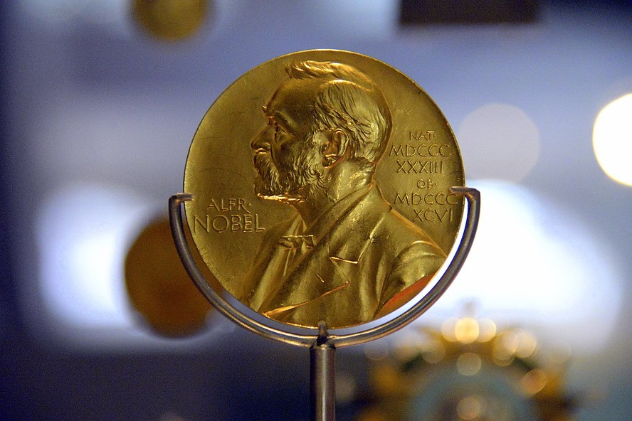 Após ganharem Nobel, cientistas tendem a ser menos produtivos, diz