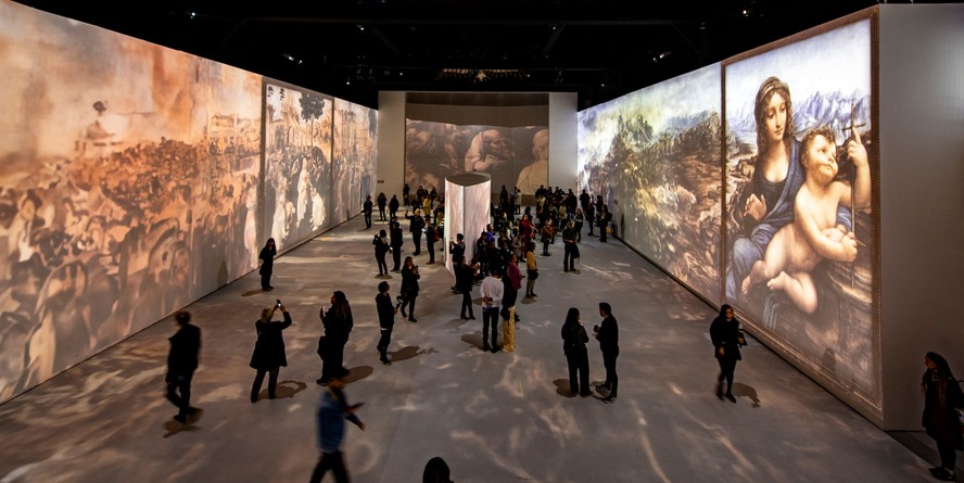 Espaço da exposição 'Os Mundos de Leonardo da Vinci' traz projeções 360°