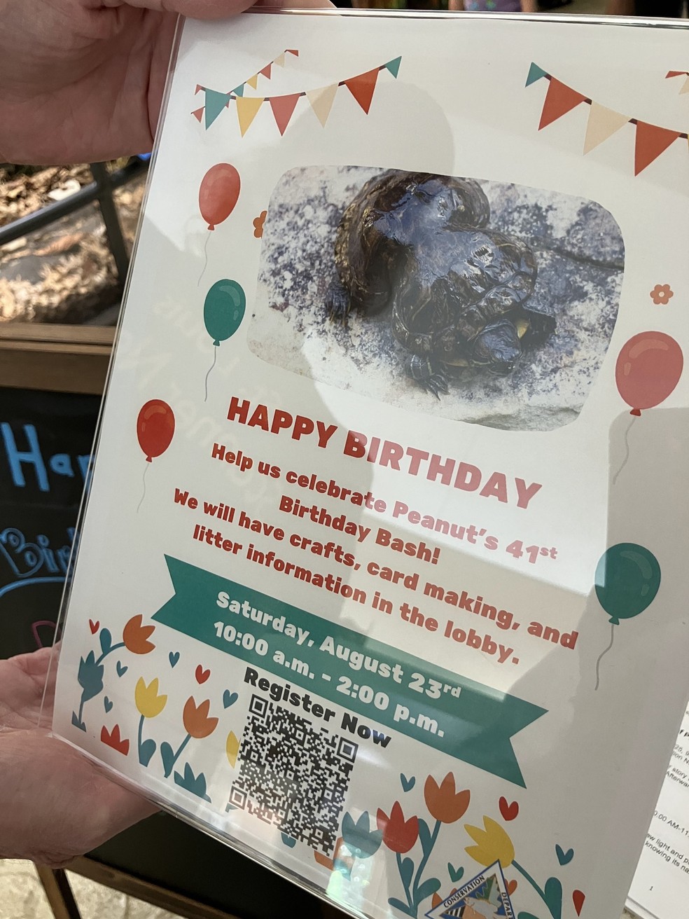 Placa da festinha de aniversário de Peanut — Foto: St. Louis Scanner News/Facebook