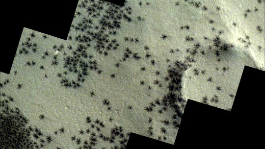 Aranhas em Marte? Sonda flagra manchas estranhas sob o gelo marciano