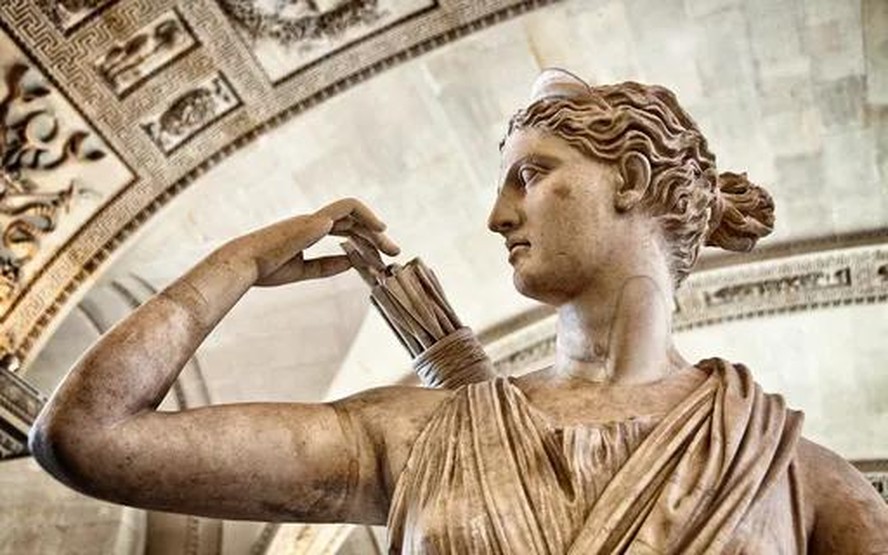 Para estudiosa, as mulheres nos mitos gregos falaram a verdade ao poder e resistiram ferozmente à injustiça e à opressão.