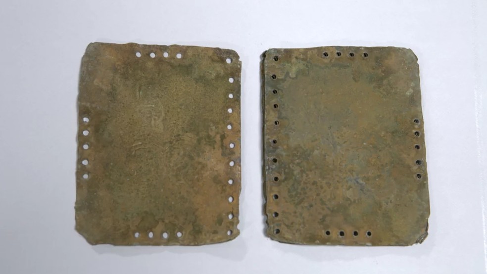  Universidade de Surrey