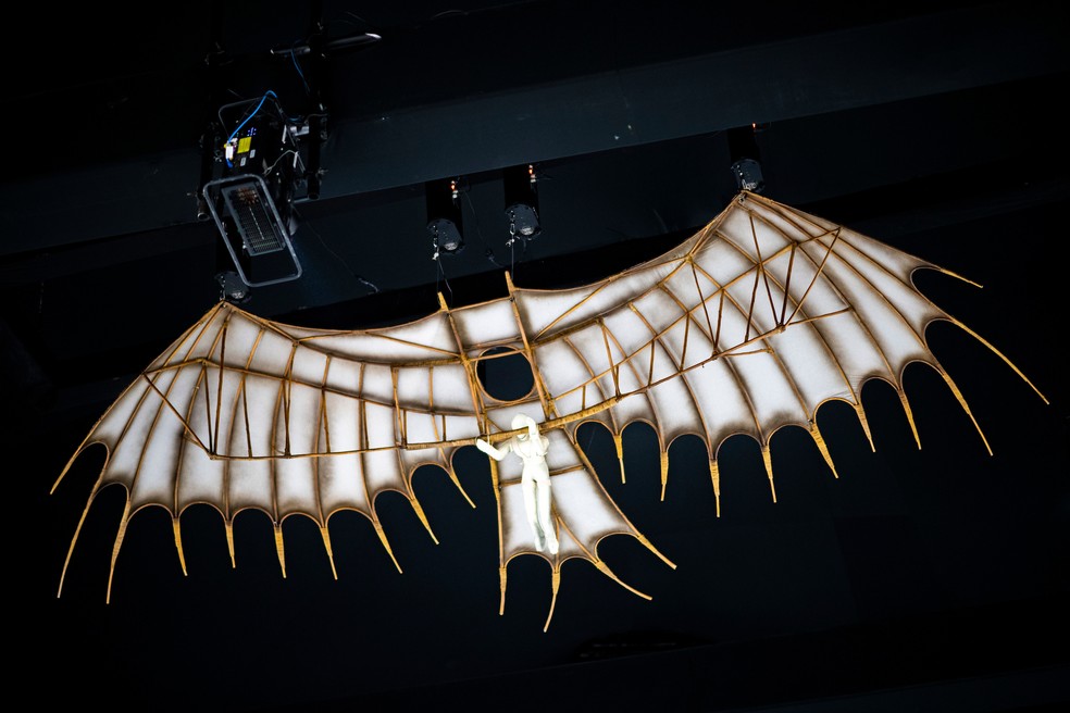 Ornitóptero em exibição em Os Mundos de Leonardo da Vinci — Foto: Divulgação / Midiorama