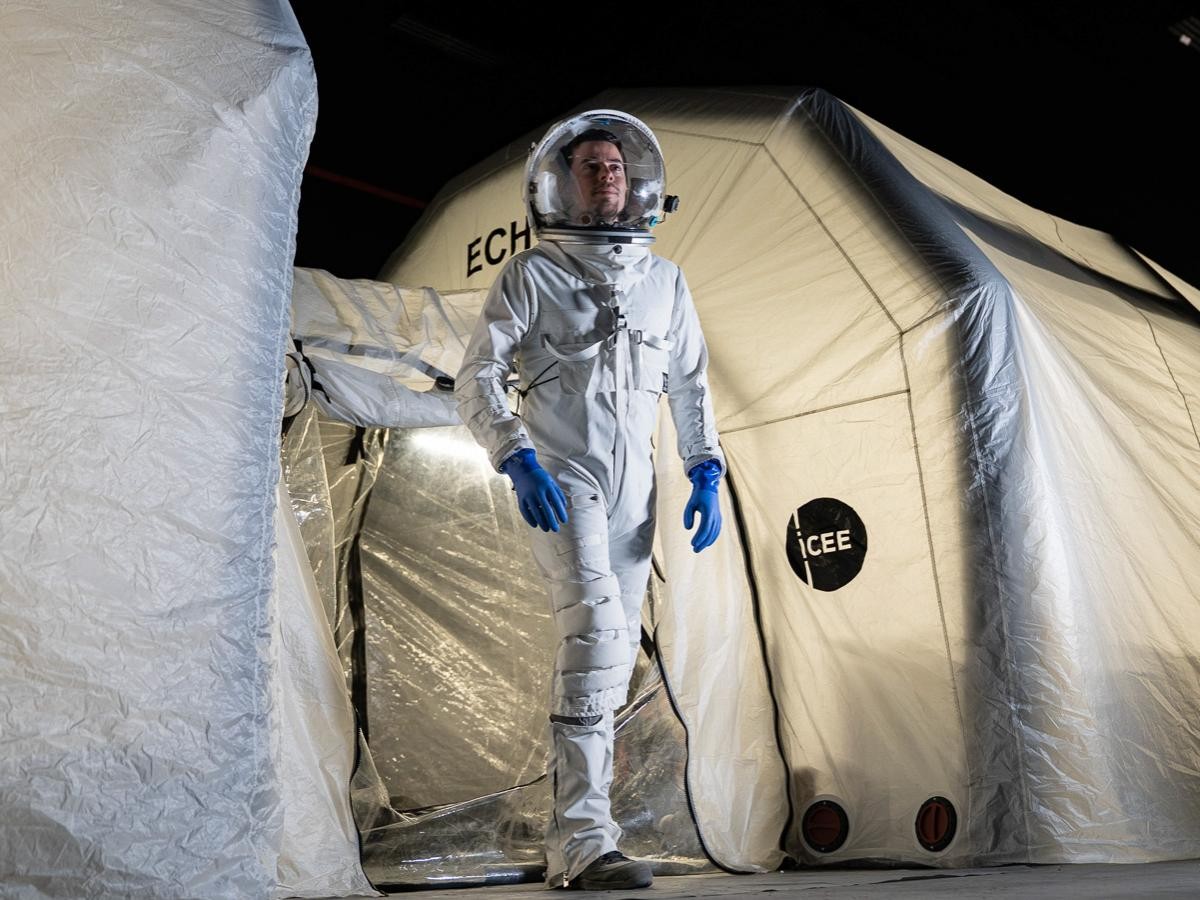 Novo traje espacial com músculos artificiais facilita movimentos de astronautas