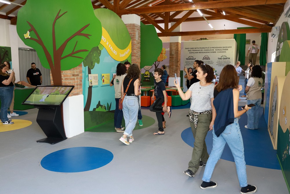 SOS Mata Atlântica traz Snoopy para ensinar sobre o bioma em novo espaço
