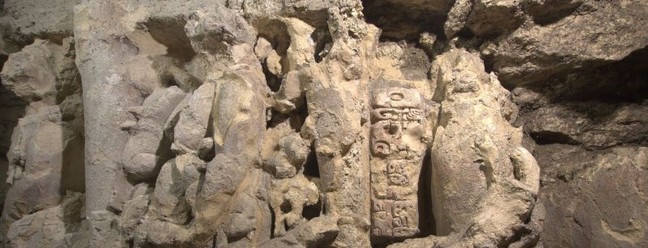 INAH descobre três fachadas com relevos alusivos à dinastia Kaanu'l, na Zona Arqueológica de Dzibanché — Foto: Gibrán Huerta, INAH