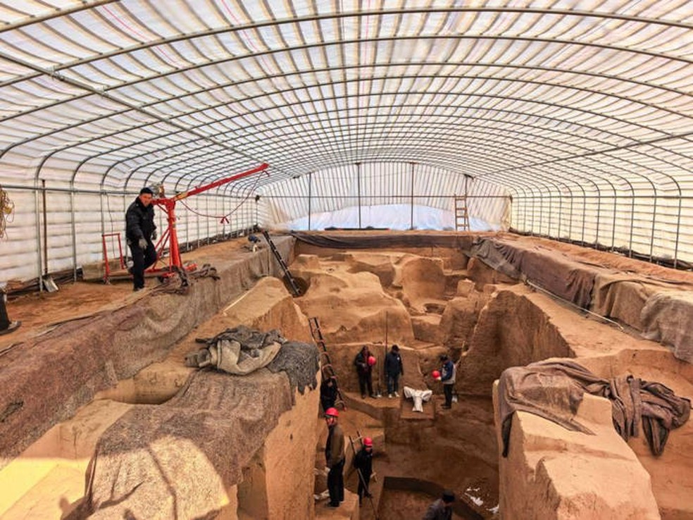 Sítio arqueológico da zona do mausoléu real das Ruínas Yin em Anyang, província de Henan, no centro da China. — Foto: Instituto de Arqueologia da Academia Chinesa de Ciências Sociais