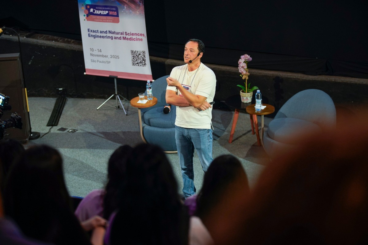 Quem é o brasileiro que quer levar "minicérebros" ao espaço para testar plantas da Amazônia contra o Alzheimer