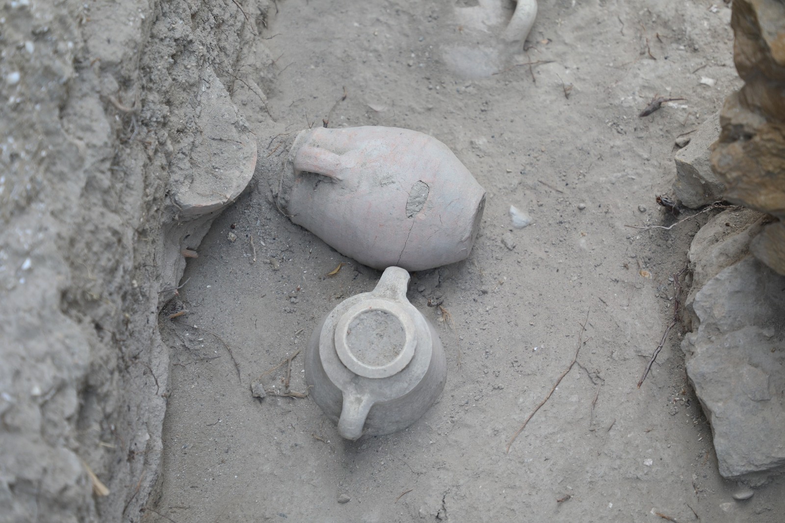Artefatos encontrados durante escavações na Tunísia — Foto: Ministério de Assuntos Culturais da Tunísia/Facebook