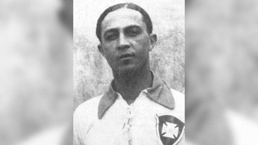 Arthur Friedenreich, primeiro homem negro a jogar futebol profissionalmente no Brasil