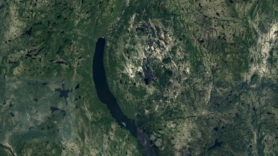 Buraco achado pelo Google Maps na verdade é cratera de meteoro com 390 ...