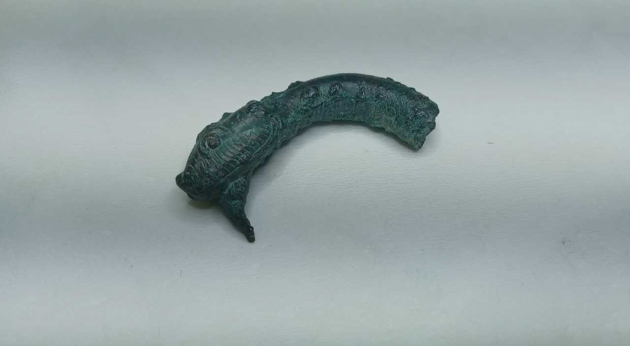 Artefato encontrado no templo do santuário de Poseidon — Foto: Ministério da Cultura da Grécia