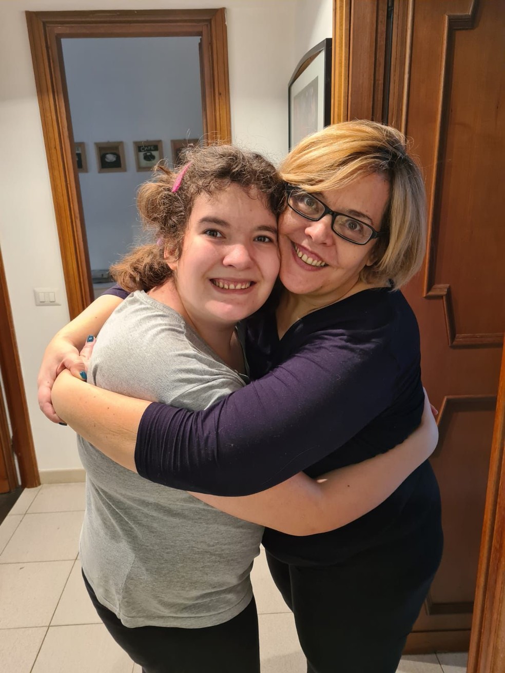 Patrícia Salvatori e Larissa no Natal de 2021 — Foto: Arquivo Pessoal