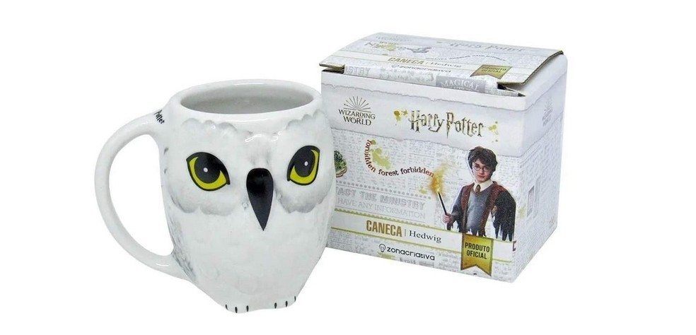 Caneca ilustra a coruja de estimação do Harry Potter, Edwiges — Foto: Reprodução/Amazon