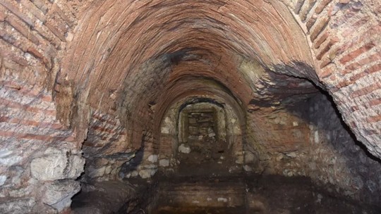 Túnel e quartos escondidos são achados sob igreja de 1,5 mil anos na Turquia