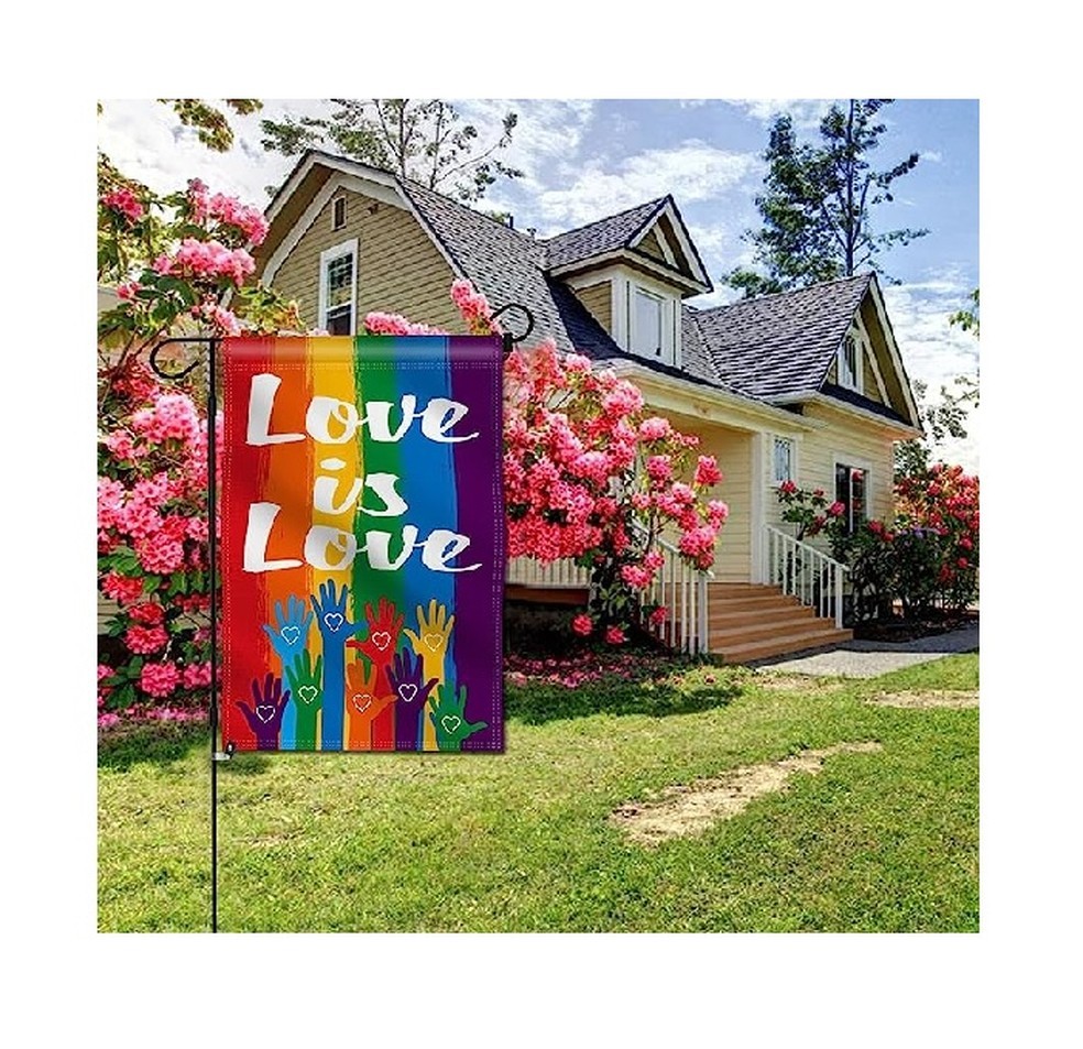 Bandeira de jardim Love is Love Anley tem estampa em dupla face — Foto: Reprodução/Amazon