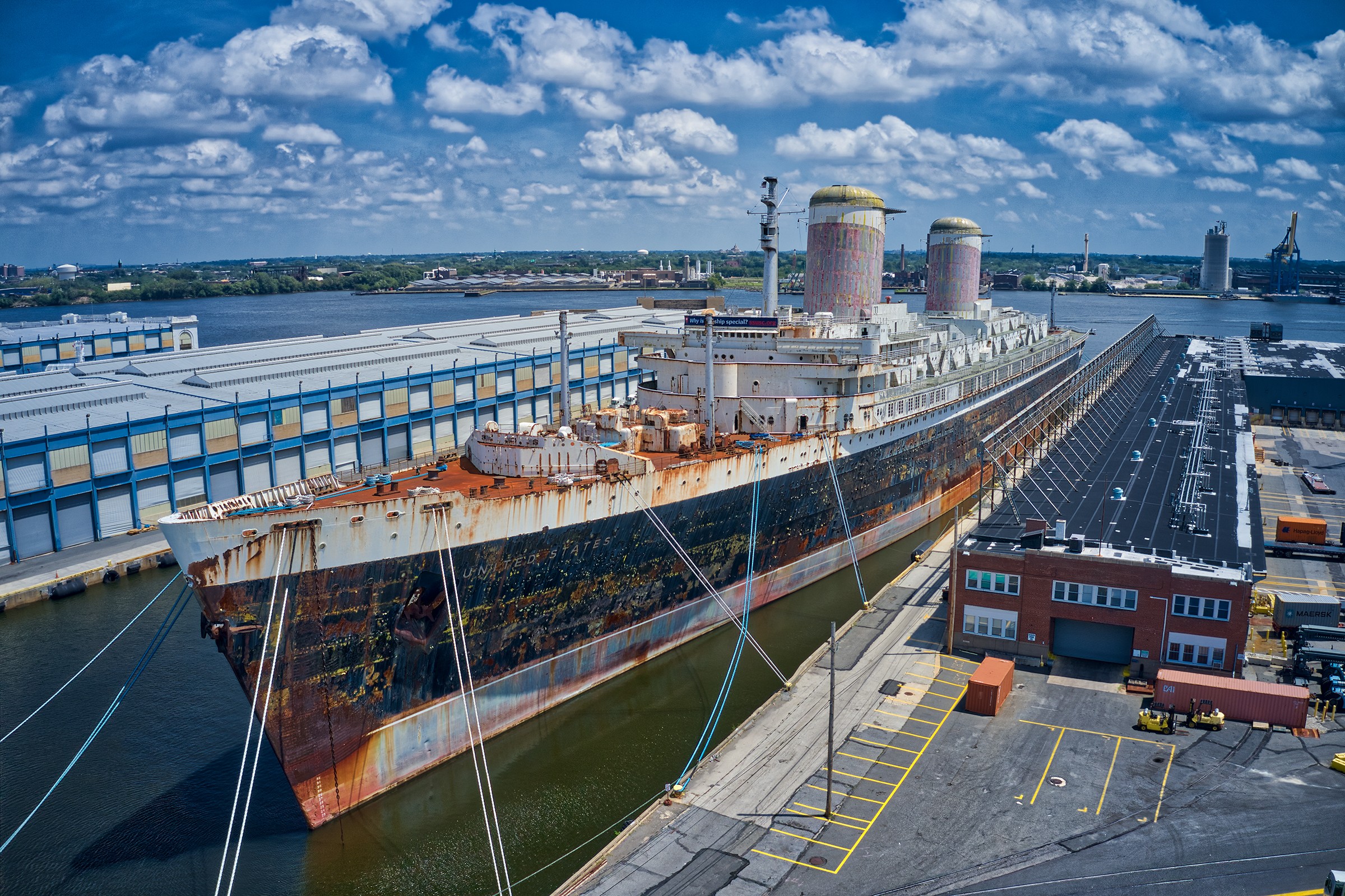 Navio que transportou Dalí e Walt Disney vira maior recife artificial do mundo