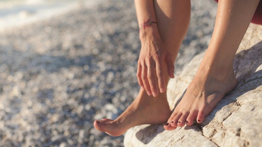 O que seus pés podem dizer sobre sua saúde? Mais do que você imagina; entenda