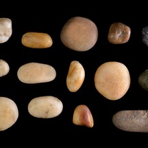 Pedras de quartzo coloridas — Foto: Clara Amit/Israel Antiquities Authority