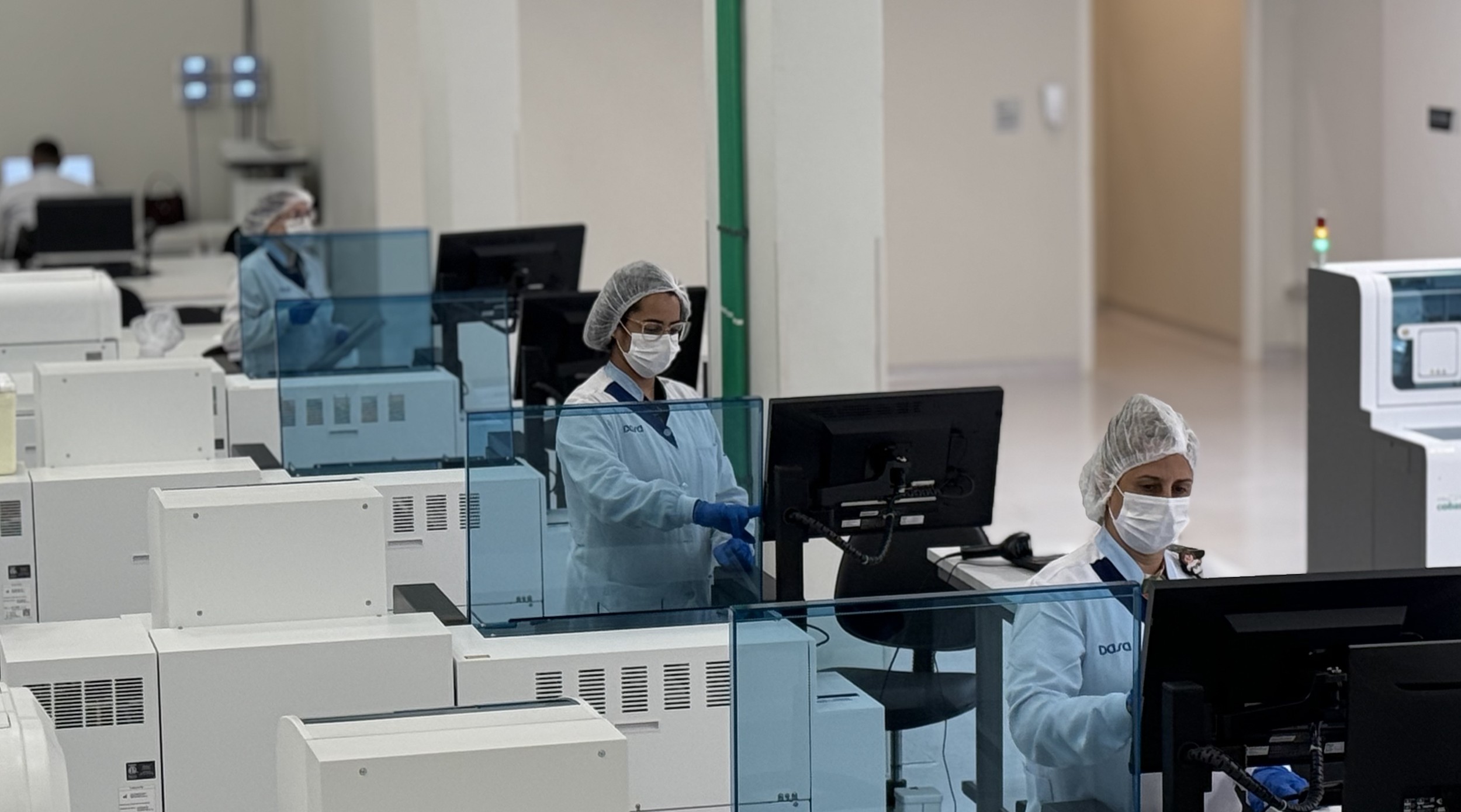 Do laboratório ao resultado do exame: como a IA e a robótica estão acelerando os diagnósticos