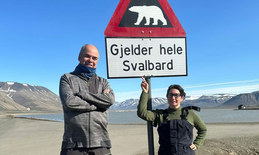 Os pesquisadores Paulo Câmara e Micheline Carvalho, da UnB, integram a equipe no Ártico