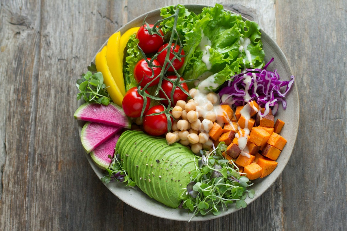 Alimentação à Base de Plantas: Novo Estudo Revela Benefícios Surpreendentes para o Cérebro!