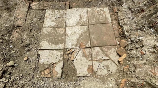 Arqueólogos encontram interior de piscina de 1,6 mil anos na Albânia