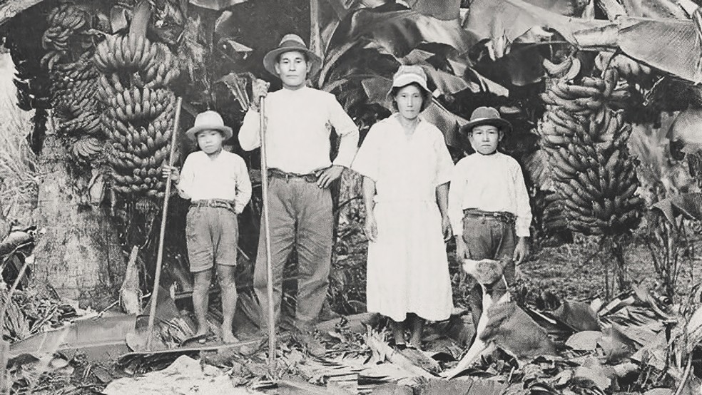 Família de imigrantes brasileiros recém-chegada ao Brasil, 1930 — Foto: Museu Histórico da Imigração Japonesa