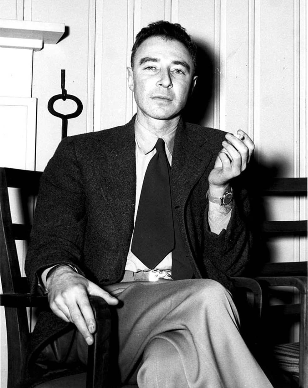 J. Robert Oppenheimer em 1946 — Foto: Ed Westcott