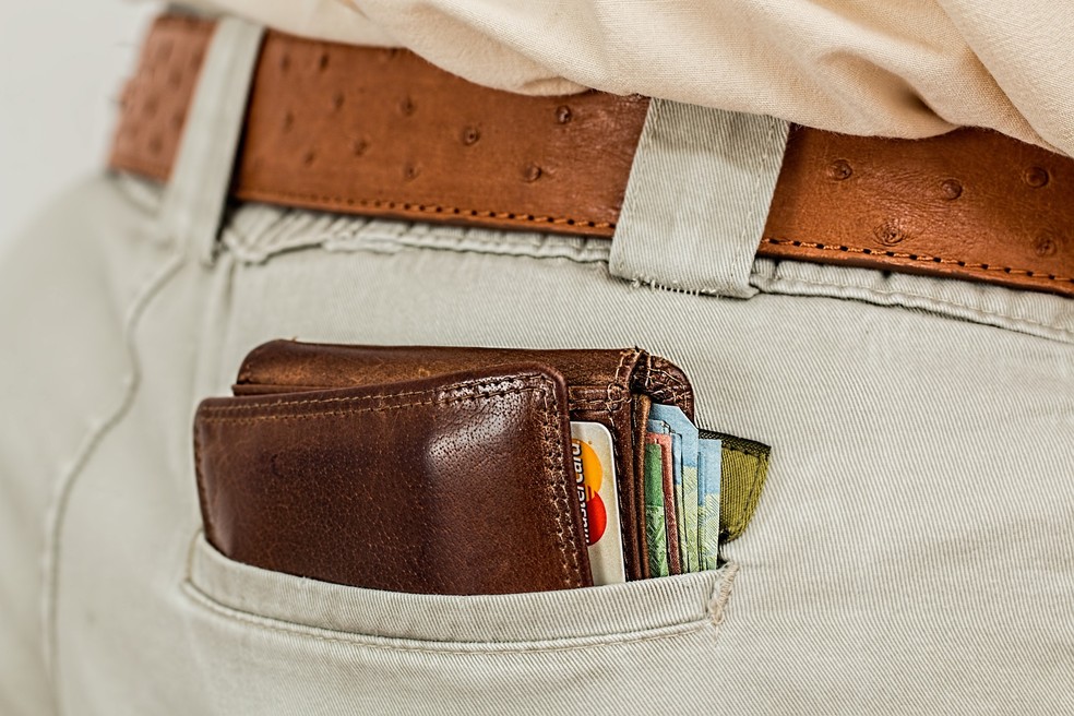Mesmo pequenas quantias, como R$ 100, são percebidas de forma diferente sob estresse perdê-las dói menos, o que pode levar a decisões financeiras mais arriscadas. — Foto: pixabay