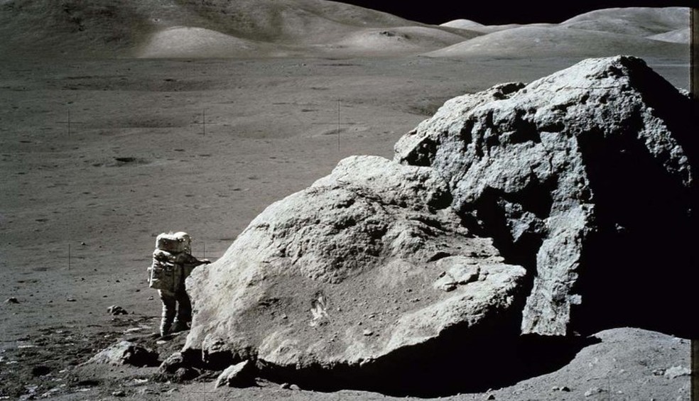 O que revela amostra lunar da missão Apollo 17, aberta mais de 50 anos ...