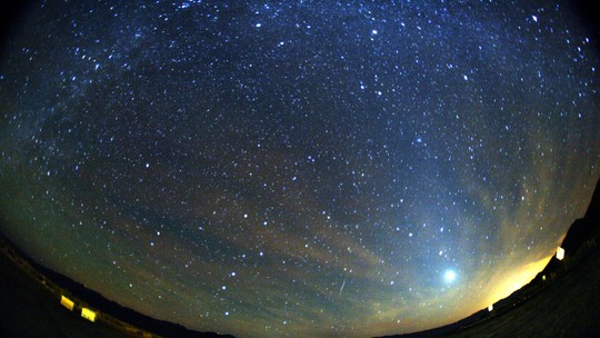 Outono estrelado: céu de abril tem conjunção planetária e meteoros Outono estrelado: céu de abril tem conjunção planetária e meteoros