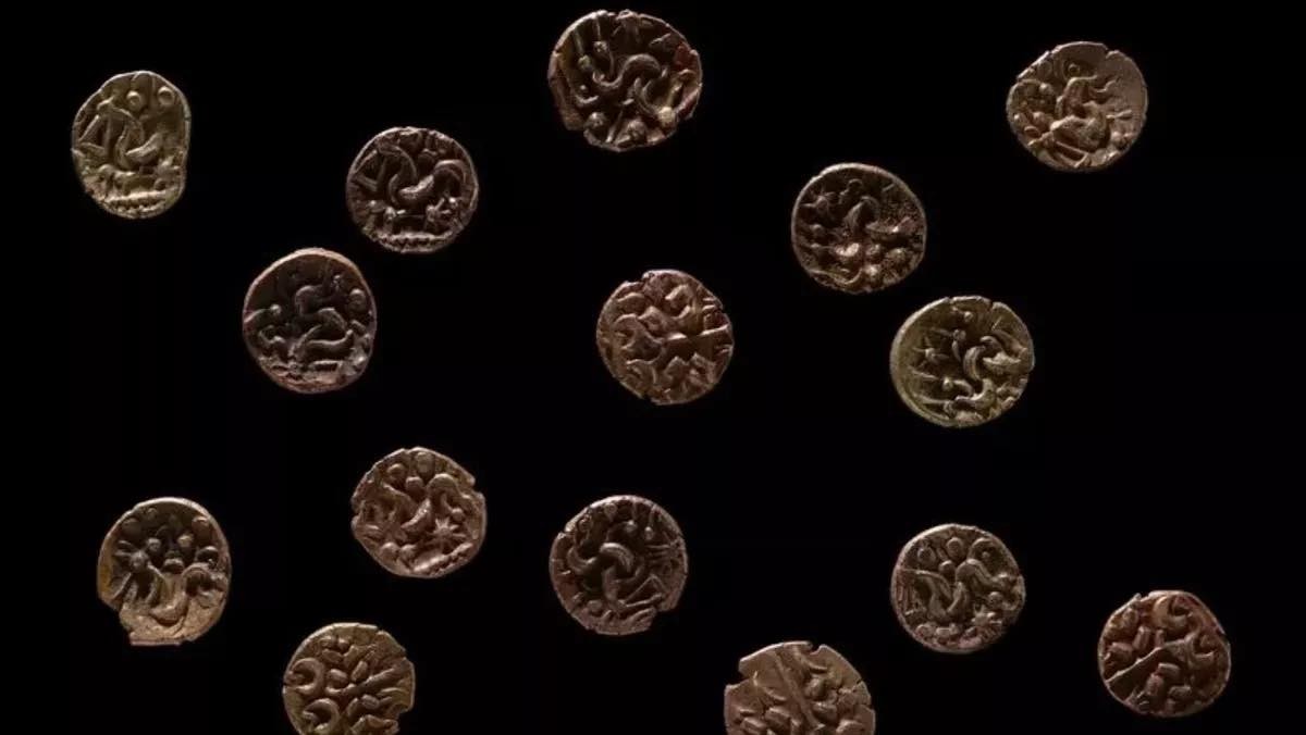 2,000-year-old treasure found by metal detectors in England |  Archaeology