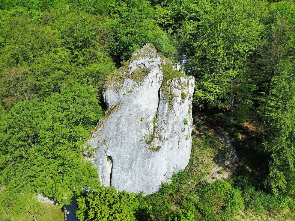 Localização da caverna Hohle Fels, na Alemanha  — Foto: Weltkultursprung, Jens Burkert