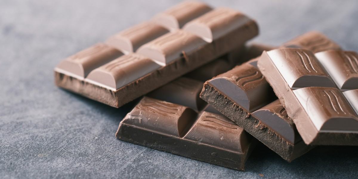 Fornecimento mundial de chocolate pode estar ameaçado por vírus; entenda