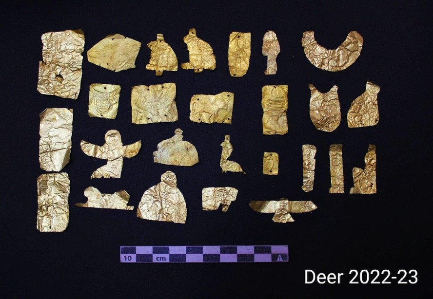Enterros no Egito continham objetos funerários de folha de ouro