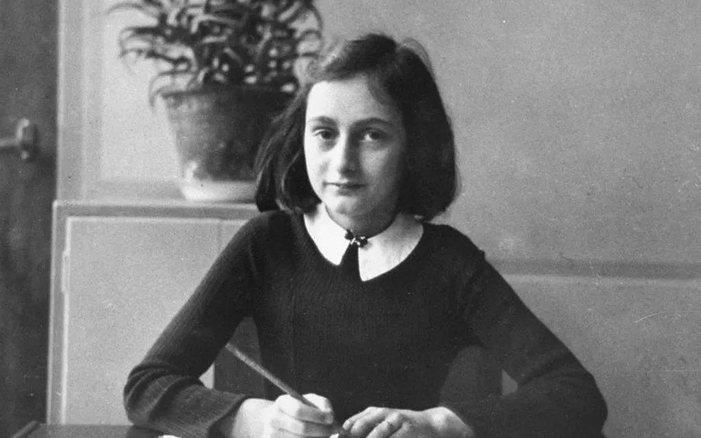 Google homenageia o 75º aniversário da publicação do diário de Anne Frank