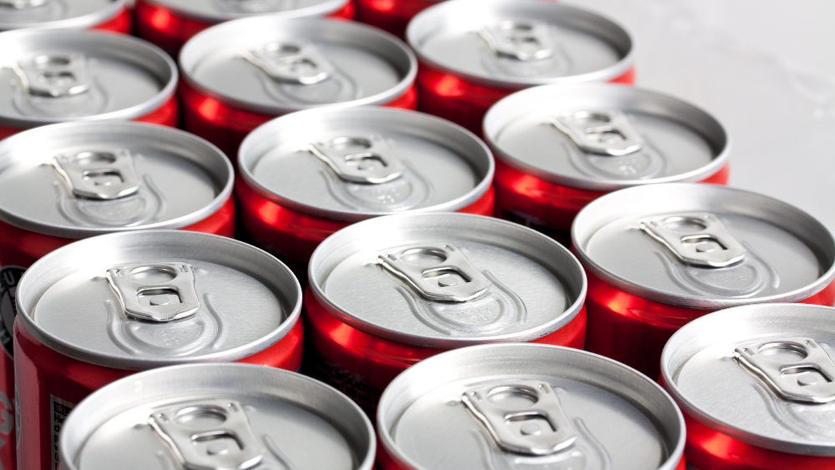 There may be an association between artificially sweetened beverages and diabetes  health