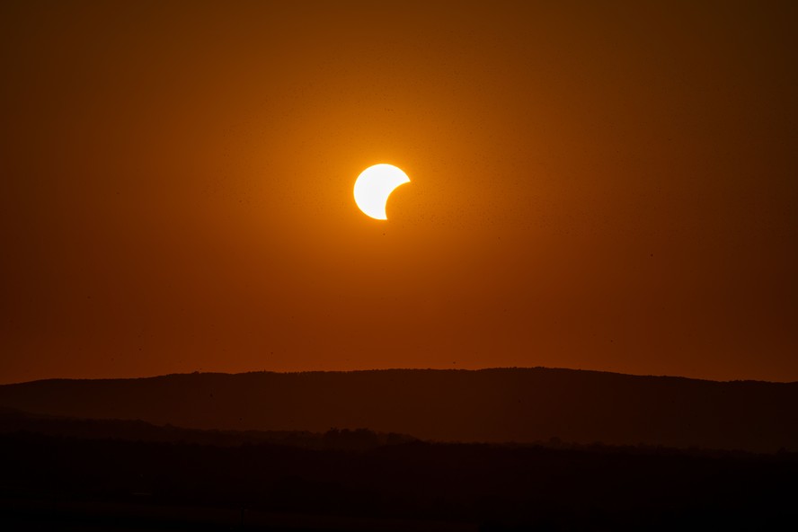Registros de eclipse na China Antiga ajudam a refinar a compreensão sobre a rotação da Terra