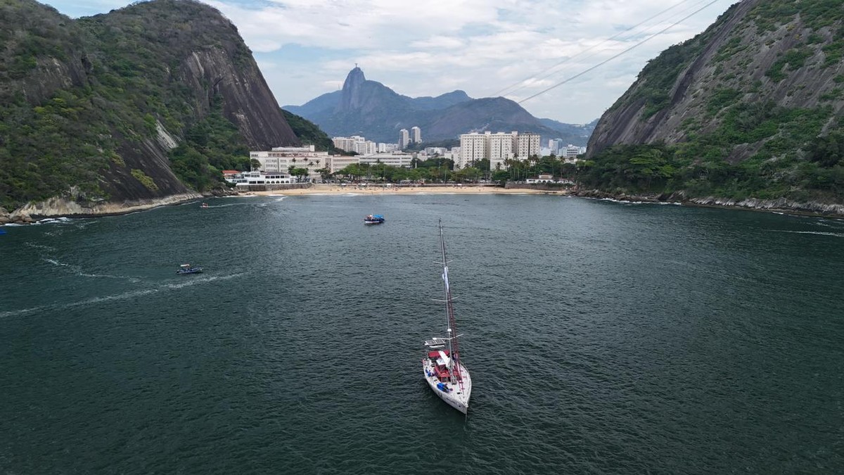 Barco à vela vai do RJ a Belém para monitorar oceano em "esquenta" para COP30