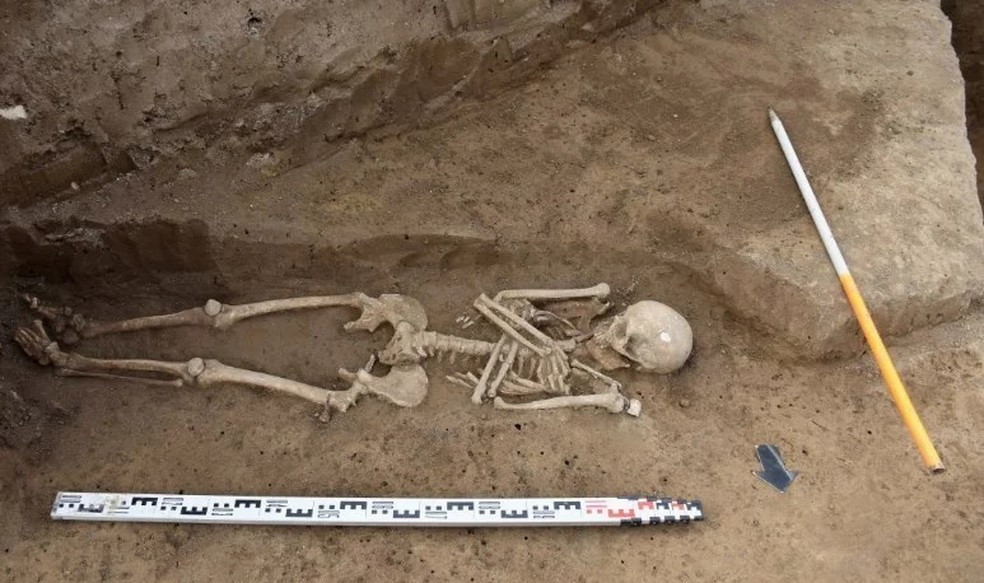 Tumbas já tinham sido saqueadas quando arqueólogos as encontraram — Foto: Museu da Cidade de Belgrado